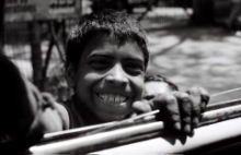Beggar-culcuta-India.jpg